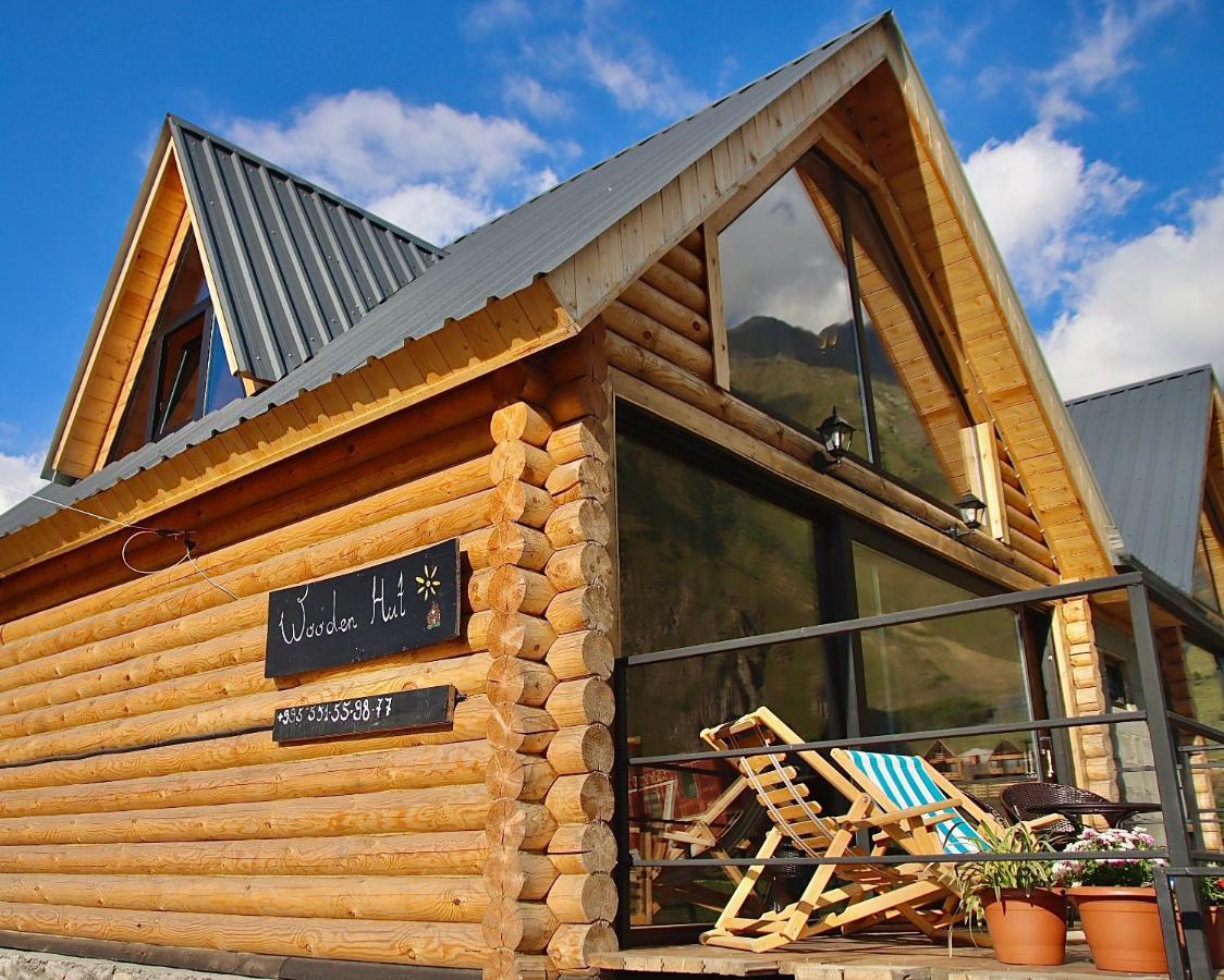 Wooden Hut Apartment คัซเบกี ภายนอก รูปภาพ